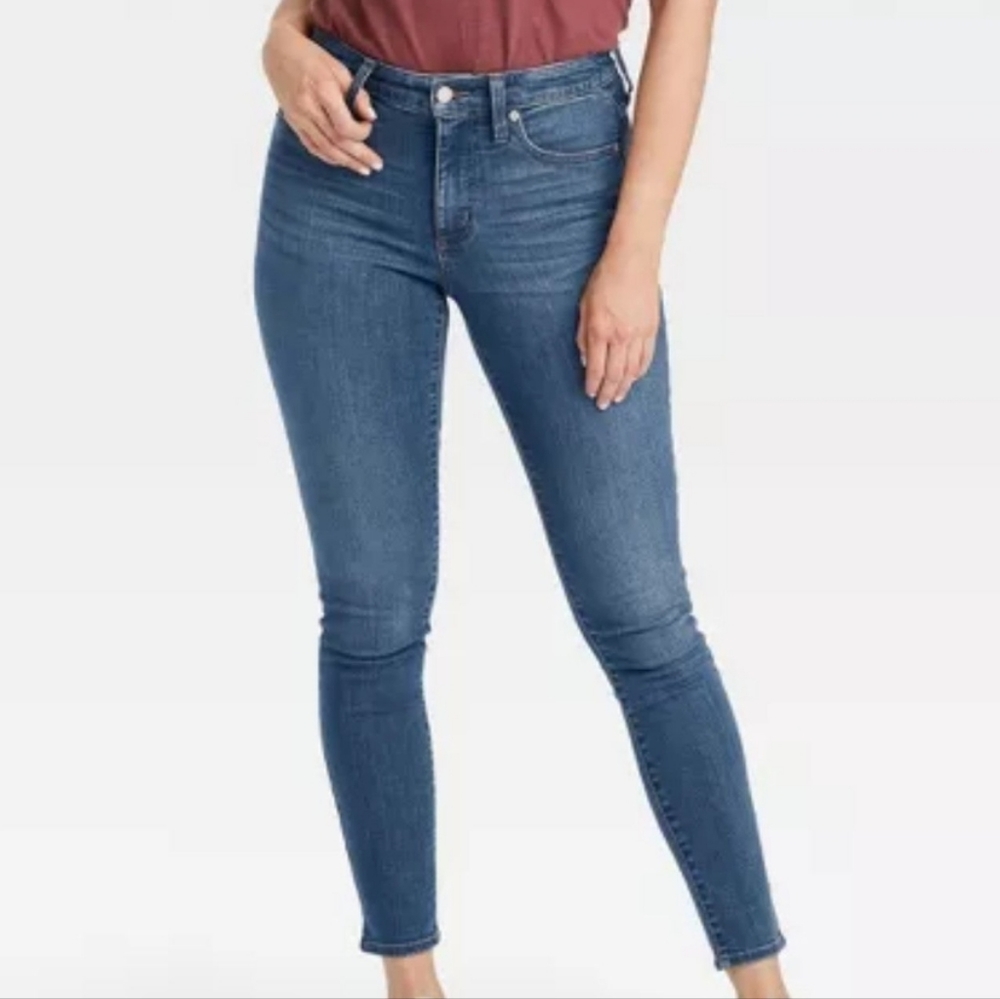 Women's High-Rise Skinny Jeans - Universal Thread™ Size 4